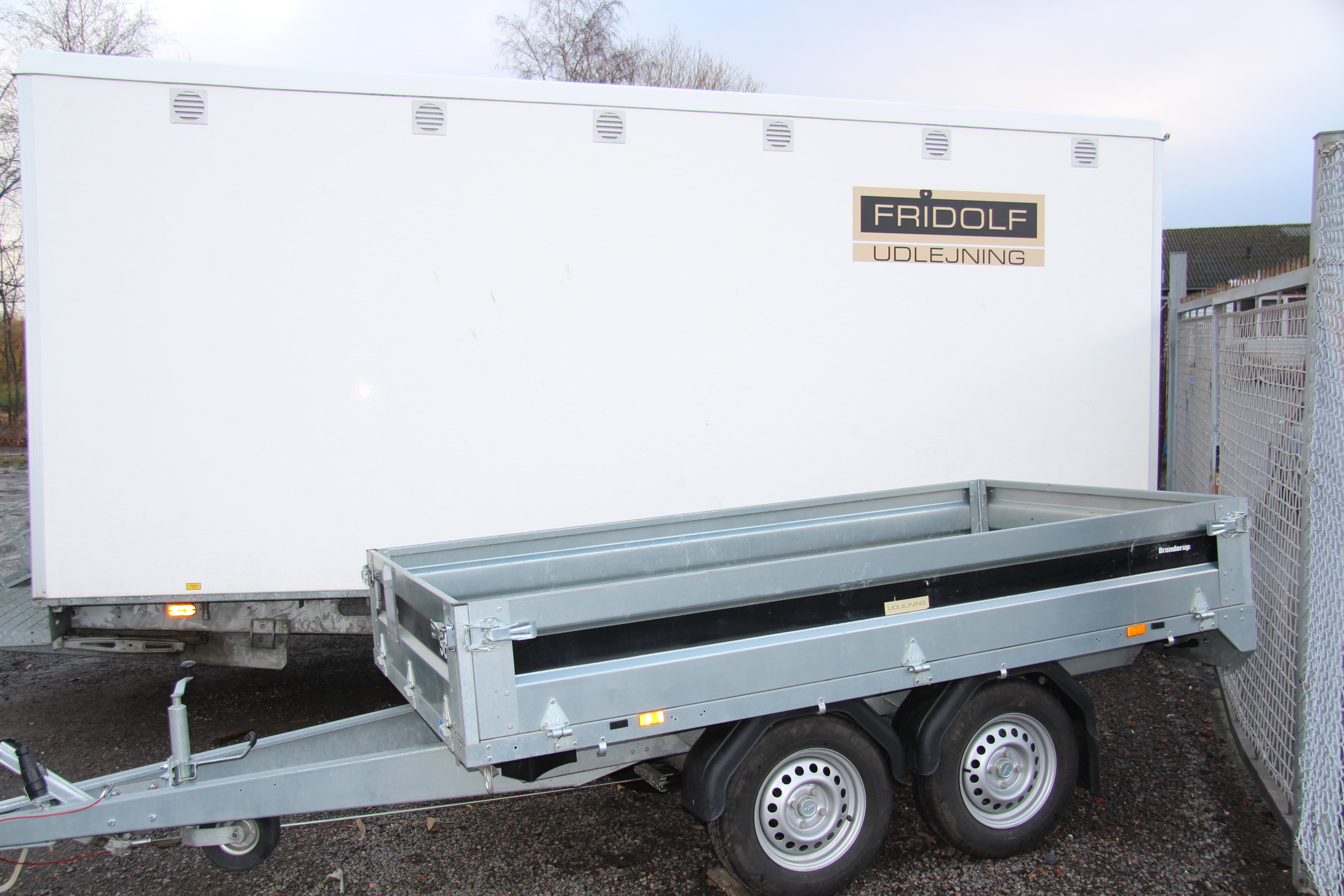 img_9885.jpg
